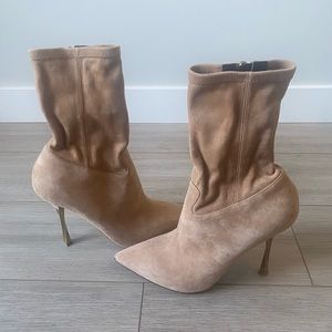 Suede Valentino Garavani Heels